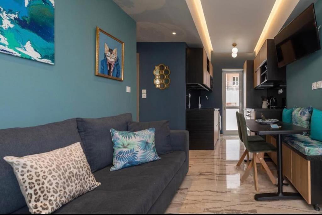 Artistic Apt In Vibrant Gazi With Large Terrace By Ghh Atina Dış mekan fotoğraf
